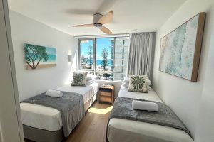 Burleigh Beach Tower 2 Bedroom Ocean View Deluxe Apartment 1